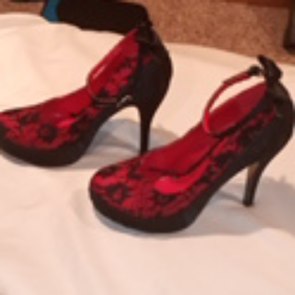Heals - Picture 4 of 4